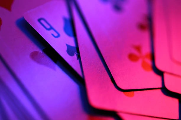 tahta4d mobile app home screen showing sportsbook markets and live-dealer options